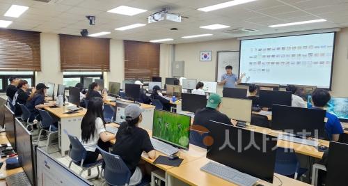 f_250818_보도자료(백석대 대학일자리플러스센터, 거점특화 ‘드론 항공영상 촬영과정’ 운영)_사진1.jpg