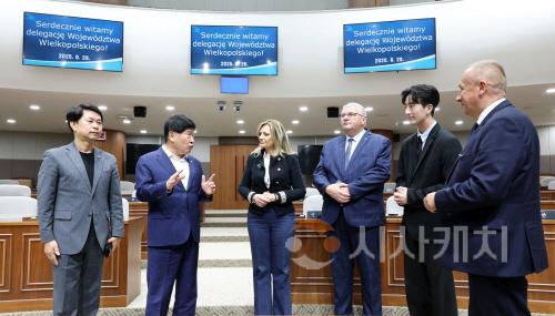 [크기변환]0828_폴란드 비엘코폴스카주 대표단 방문06.jpg