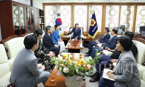[크기변환]세종시테니스협회장과 간담회 (2).JPG