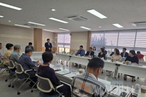 f_1. 아이들의 내일을 위해 천안교육이 던지는 물음 (1).jpg