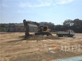 f_세종학교지원본부, 관내 학교 운동장 정비 및 잡초제거 지원1.jpg