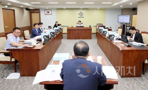 f_2500903_제361회 임시회 제1차 기획경제위원회 (1).JPG