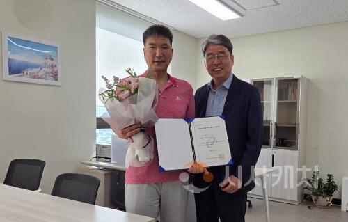 [크기변환]2. 천안교육지원청, 검정고시 장애합겨자 증서수여.jpg