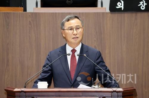 f_2500909_제361회 임시회 제2차 본회의 윤희신 의원 도정 및 교육행정 질문_01.JPG