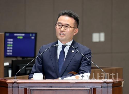 f_2500909_제361회 임시회 제2차 본회의 안장헌 의원 도정 및 교육행정 질문_13.JPG