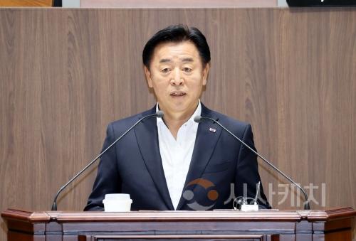 f_2500909_제361회 임시회 제2차 본회의 이종화 의원 도정 및 교육행정 질문_01.JPG