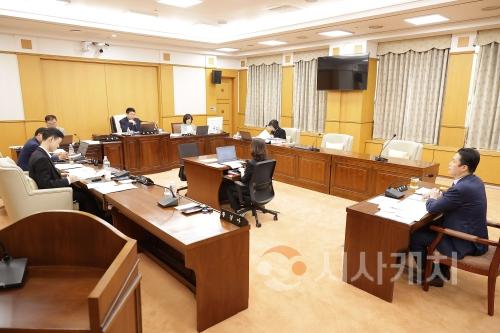 f_2025.09.10(제290회 임시회 상임위 회의_행정자치위원회).jpg