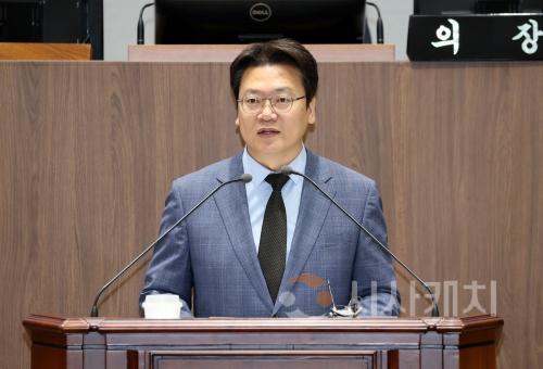 f_250910_제361회 임시회 제3차 본회의 신한철 의원 도정 교육행정질문.JPG