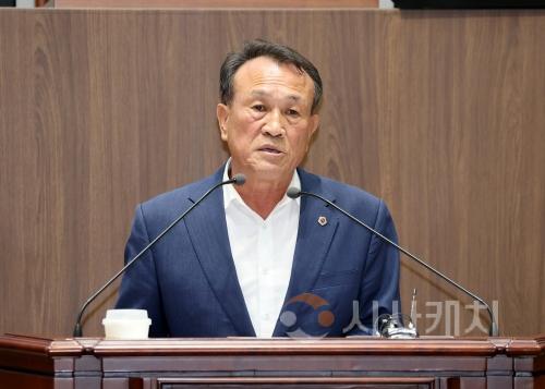 f_2500910_제361회 임시회 제3차 본회의 김응규 의원 도정 교육행정질문 (1).JPG