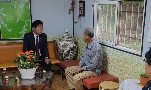 [크기변환]20250922_복지환경위원회, 추석 명절 맞이 사회복지시설 위문_이재경 의원-2.jpg