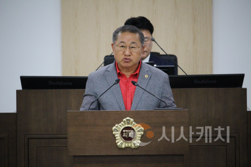 f_2. 충청광역연합의회 이한영 의원 충청광역연합의회 대한민국시도의회의장협의회 가입 촉구 건의안 발의(사진1).png