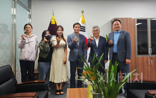 f_250929_다문화 학생 교육 및 학업중도포기 문제에 관한 연구모임 현장방문(아산충무고1).png