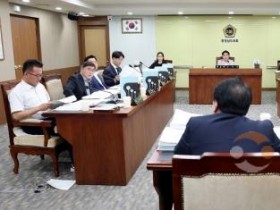 f_250905_제361회 임시회 제3차 기획경제위원회 (1).jpg