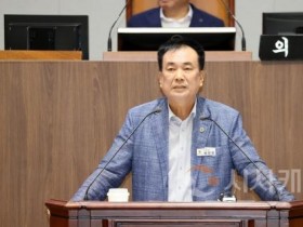 f_250909_제361회 임시회 제2차 본회의 방한일 의원 도정 및 교육행정 질문.JPG