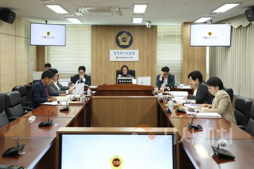 [크기변환]2025.10.22 제101회 임시회 행정복지위원회 제2차 회의 014.JPG
