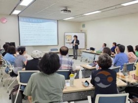 f_[사진자료] 한 책을 읽고 생각을 나누는 「벽돌책 완독 클럽」 운영.jpg