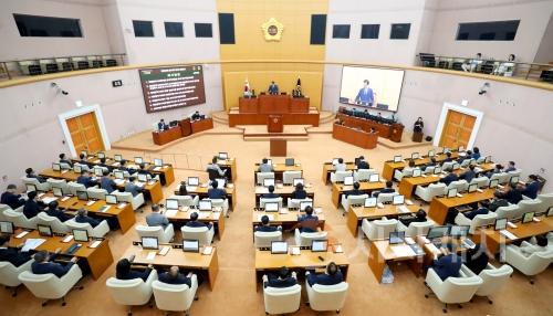 f_[참고사진] 제290회 임시회 제3차 본회의.JPG