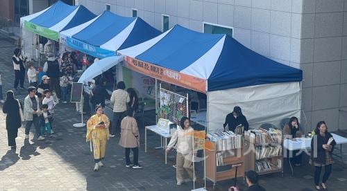 f_[사진자료] 폐기 예정 도서 비도서 기증 행사 개최.jpg