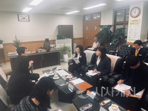 f_이금선의원 학교 방문1.jpeg