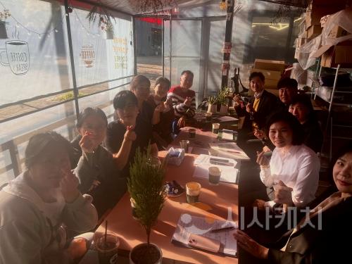 f_중 운영위원장 간담회1.jpeg