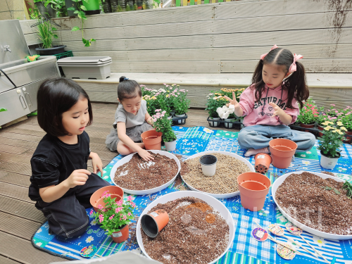 f_사진1_마주동행학교 현장 맞춤형 지원.png