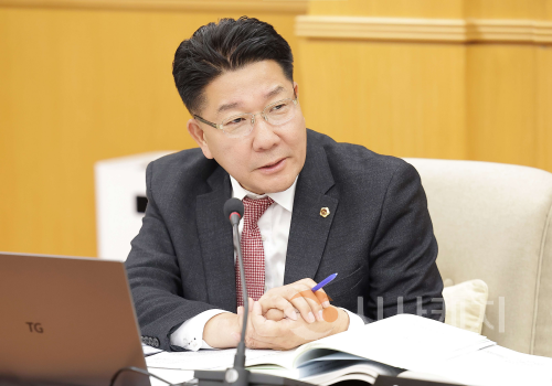 f_(참고사진) 산업건설위원회 송활섭 의원.png