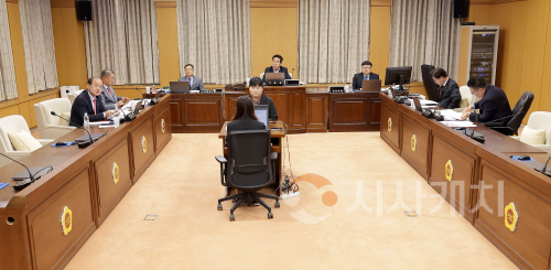 f_(사진자료) 복지환경위원회_제291회 제2차 정례회 행정사무감사.png