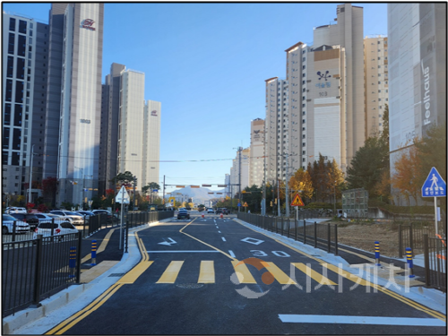 [크기변환]1. 아산시, 모종동 원예농협 앞 도로 개통… 교통 불편 해소.png