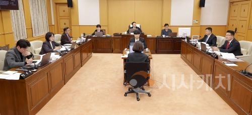 f_1. (사진자료) 산업건설위원회 제291회 제2차 정례회 행정사무감사.jpg