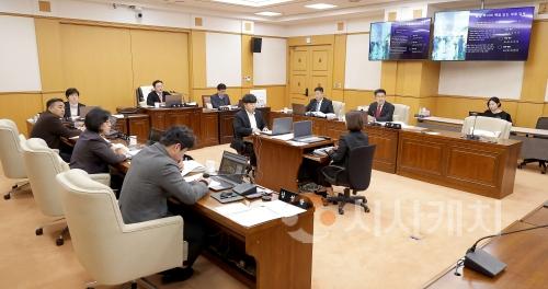 f_1. (참고사진) 산업건설위원회_제291회 제2차 정례회 행정사무감사.jpg