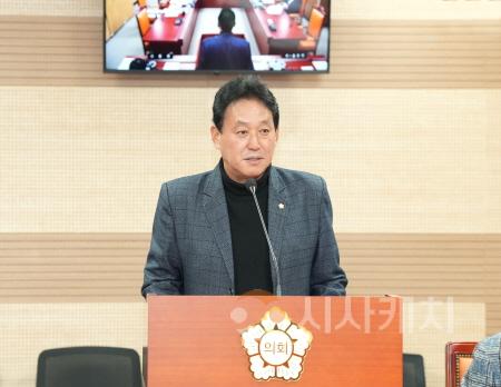 [크기변환]제263회 아산시의회 제2차 정례회_이춘호 의원.JPG
