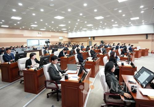 [크기변환]사진2_제263회 제2차 정례회 제2차 본회의 개회.JPG