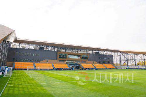 f_축구종합센터건립추진과(코리아풋볼파크-스타디움 내부 축구장).png
