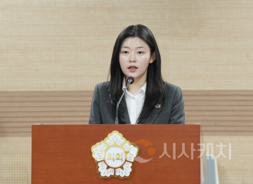 f_사진1_「아산시의회 위원회 조례 일부개정조례안」을 대표발의하는 김미성 의원.png
