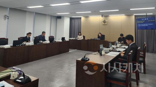 [크기변환]1. 충청광역연합의회 제7회 정례회 제1차 예결위 개최(사진2).jpg