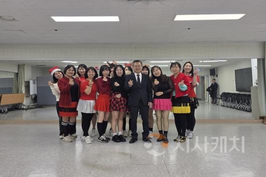 [크기변환]4. 김범수 아산부시장, 아산시청 직장동호회 활동 현장 방문.jpg