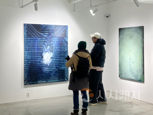 f_[사진자료-2] CN갤러리, 오택관 개인전 ‘해빙(解氷)공간’ 성료.png