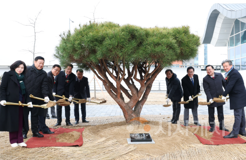 f_1. 서북부의 새로운 관문 유성복합터미널 준공1.png