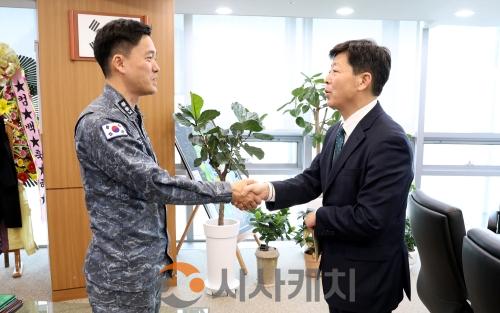 f_행정부지사_충남함장_접견_(1).JPG