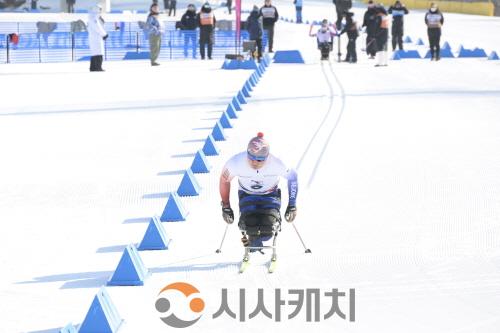 [크기변환]신의현 선수, 전국장애인동계체전 3관왕(체육진흥과)3.jpg