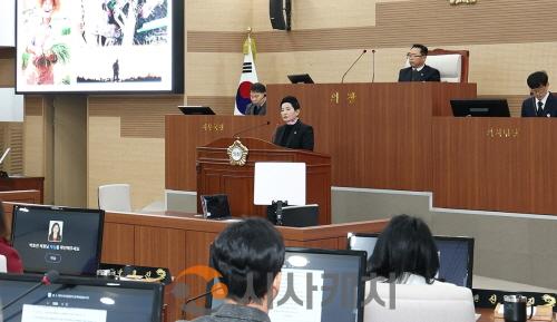 [크기변환]사진_제264회 아산시의회 임시회 5분 자유발언_이기애 의원(2).JPG