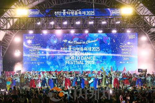 f_관광과(지난해 흥타령춤축제) (1).png