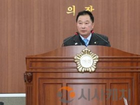 [크기변환]사진_제264회 아산시의회 임시회 5분 자유발언_천철호 의원(2).JPG