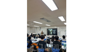 f_1. (대한독립&nbsp;만세!&nbsp;유관순&nbsp;언니는&nbsp;누구일까) 수업 장면.png