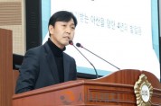 [크기변환]사진_제264회 아산시의회 임시회 5분 자유발언하는 명노봉 의원 (2).JPG