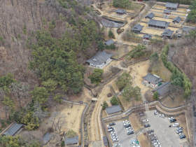 f_3. 우암사적공원, 역사와 빛으로 깨어나다 1.png