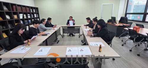 f_간담회 사진.png