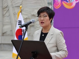 김희영 아산시의회 의장, "성웅 이순신 축제" 선포식 및 친수식 참석