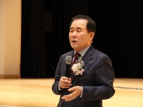 김지철 충남교육감, 원아들이 쑥쑥 자라 대한민국의 미래가 된다